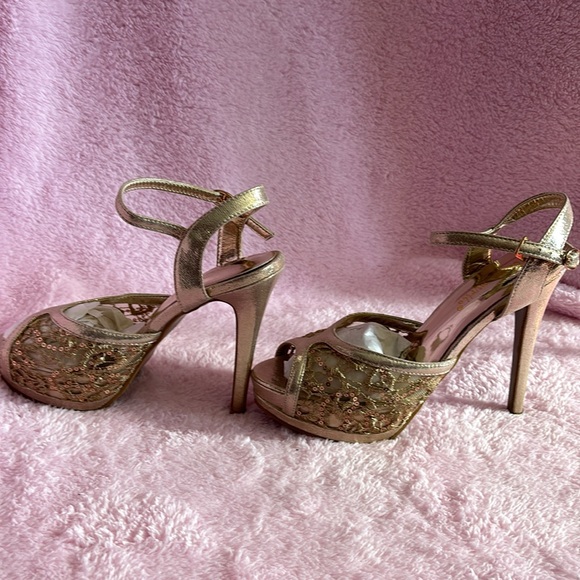 Preloved Ladies Heels - Picture 3 of 16